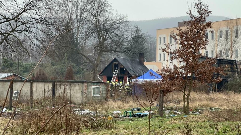 Vyšetřování požáru domku v zahradní kolonii v Předlicích (18. 02. 2023)