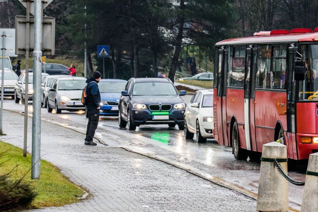 Přední brzdové světlo