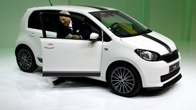 Předseda představenstva Škoda Auto Winfried Vahland představil v Ženevě nový vůz Škoda Citigo v pětidveřové verzi.