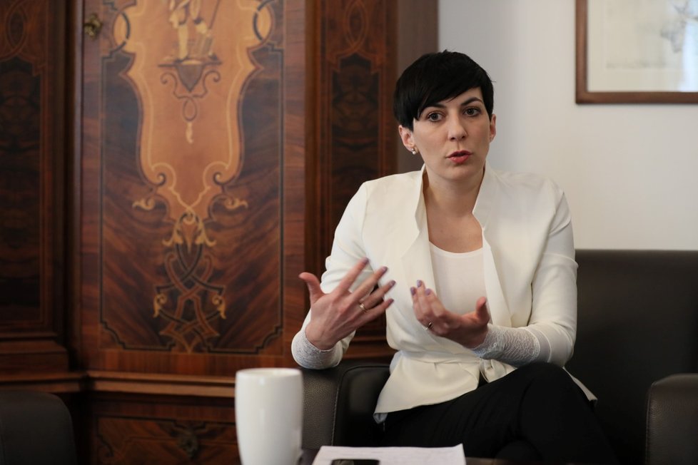 Předsedkyně Sněmovny Markéta Pekarová Adamová (TOP09) během rozhovoru pro Blesk Zprávy (8.3.2023)