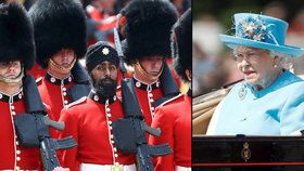 Voják v turbanu pochodoval pro královnu Alžbětu. Vysoký čepec nechtěl kvůli víře 