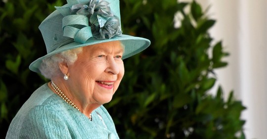 Zemřela britská královna Alžběta II. Zažila premiéry Churchilla či Blaira, monarchii vedla 70 let