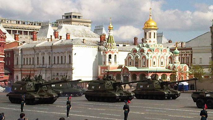 Vojenská přehlídka v Moskvě u příležitosti oslav výročí konce 2. světové války