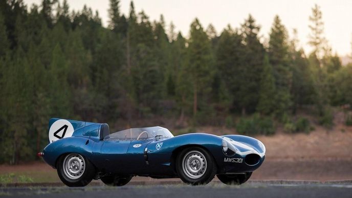 Pomyslný vítěz aukcí při Pebble Beach Concours d’Elegance: Jaguar D-Type Roadster se prodal za 21,78 milionu dolarů