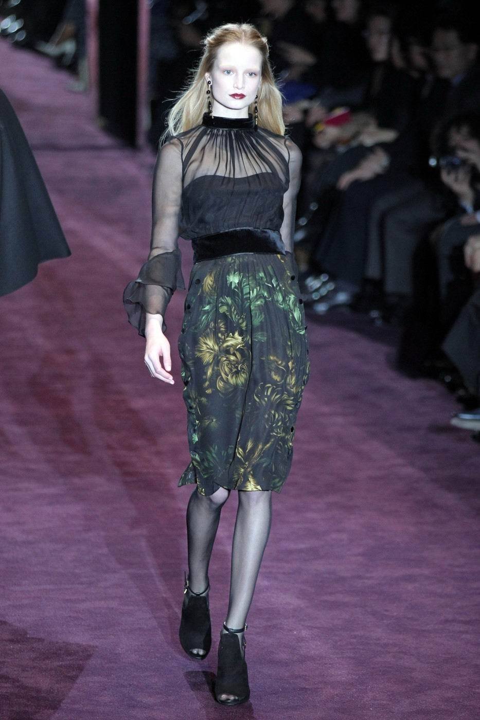 Učiněná žena vamp. Gucci, podzim-zima 2012.