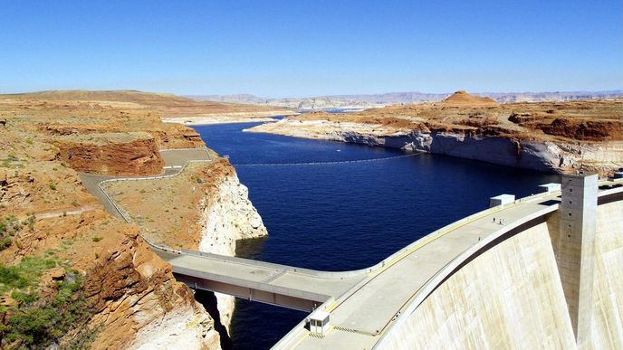 Přehrada Glen Canyon v Arizoně