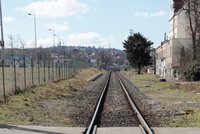 Tragédie na kolejích: Muž (39) přebíhal v Brně trať, po srážce s vlakem přišel o nohu