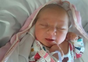 Malá Vaneska z Břeclavska se už má k světu. Její tatínek perfektně zvládl překotný porod s pomocí operátorky na lince 155.