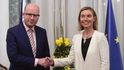 Premiér Bohuslav Sobotka a šéfka diplomacie Evropské unie Federika Mogheriniová