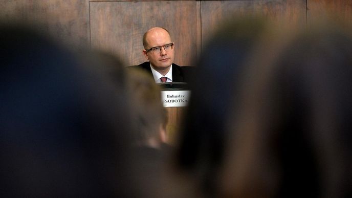 Premiér Bohuslav Sobotka během debaty na Univerzitě Karlově