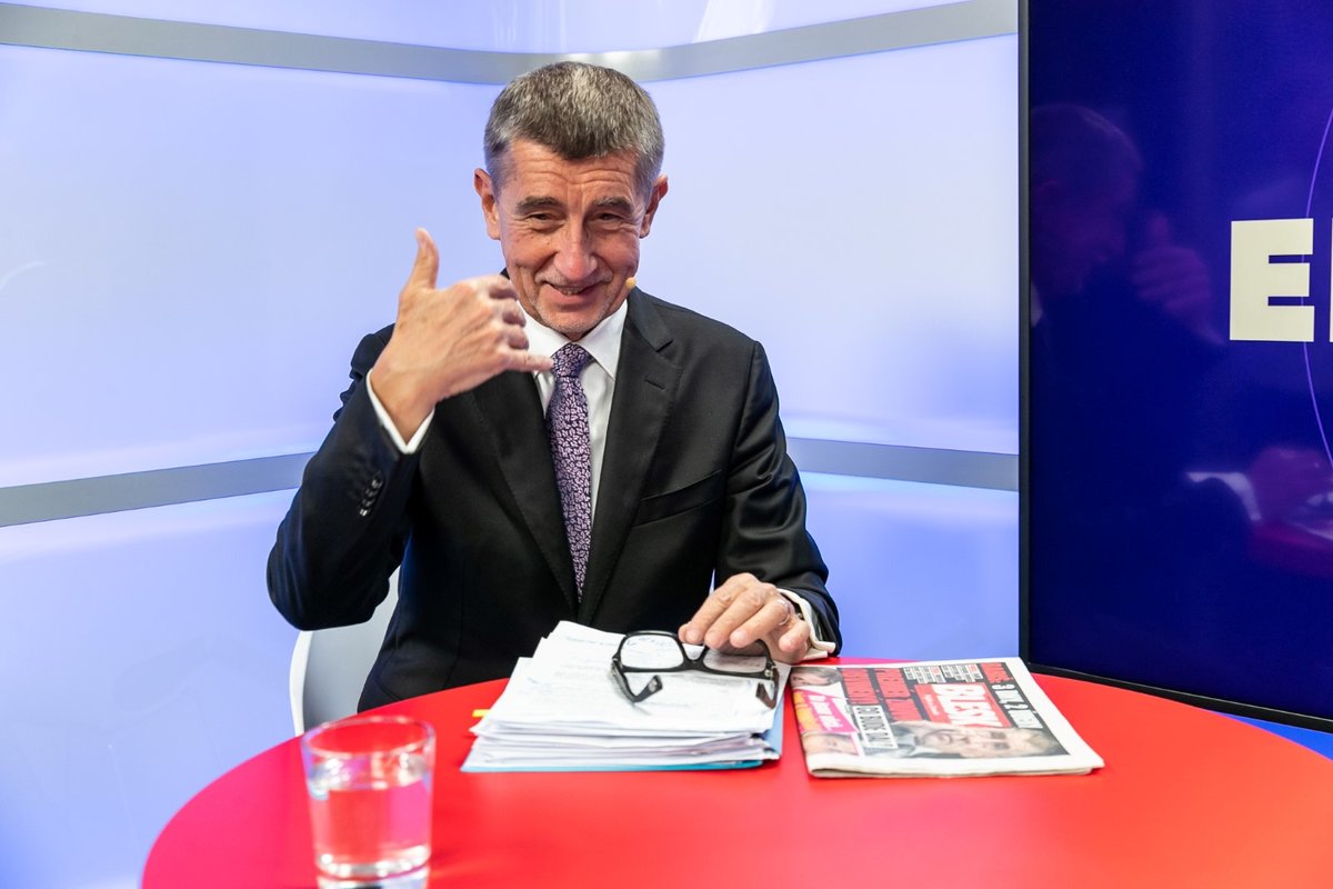 Premiér Andrej Babiš ve studiu Blesku při natáčení pořadu Epicentrum Speciál. (5. 12. 2019)