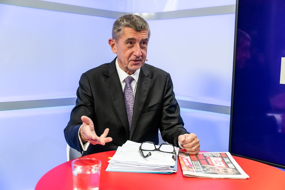 Premiér Andrej Babiš ve studiu Blesku při natáčení pořadu Epicentrum Speciál. (5. 12. 2019)