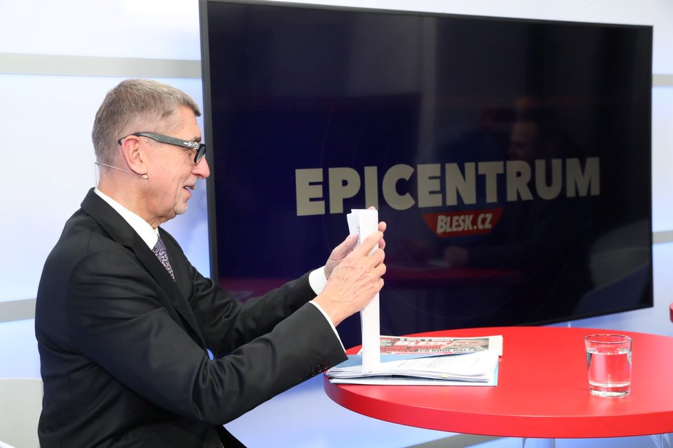 Premiér Andrej Babiš ve studiu Blesku při natáčení pořadu Epicentrum Speciál. (5. 12. 2019)