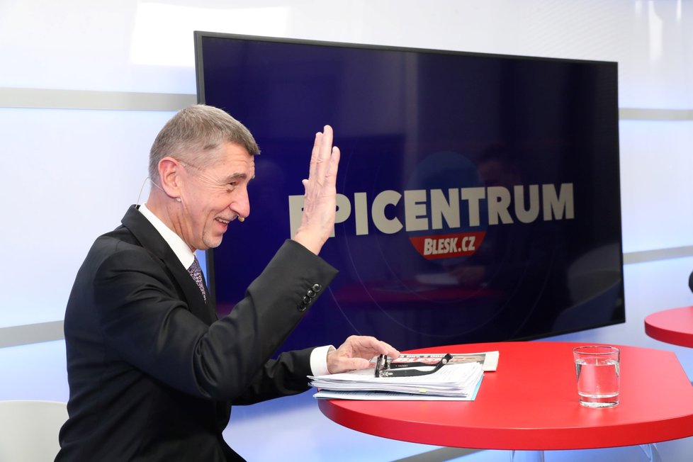 Premiér Andrej Babiš ve studiu Blesku při natáčení pořadu Epicentrum Speciál. (5. 12. 2019)