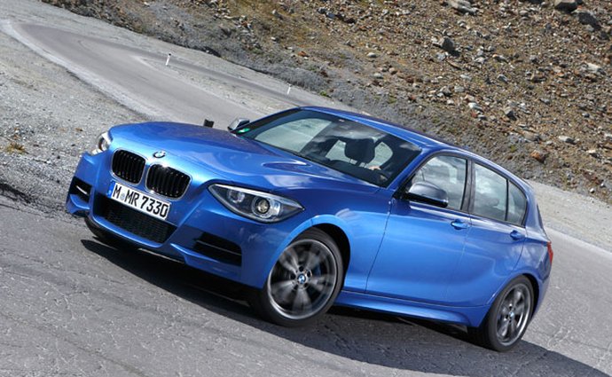 Automobilce BMW loni stoupl zisk na rekordních 5,3 miliard eur