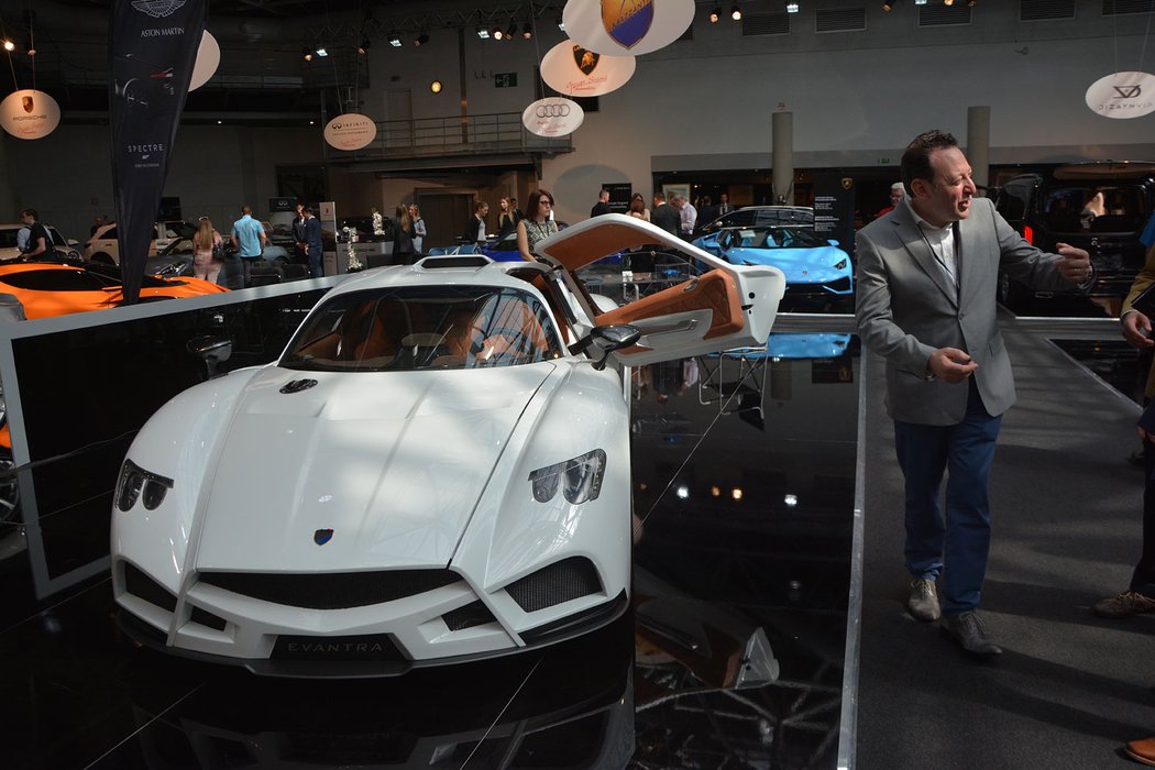 Mazzanti  Automobili Evantra včetně temperamentního italského majitele rodinné společnosti