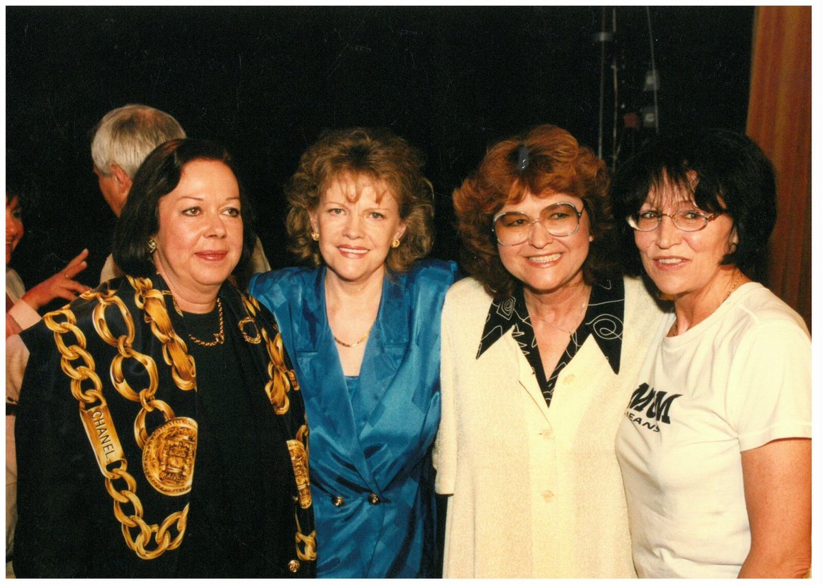 Hvězdy české populární hudby (zleva) Yvonne Přenosilová, Eva Pilarová, Pavlína Filipovská, Marta Kubišová.