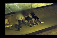 Noční Brno: Trojice mladých násilníků se „postarala“ o opilce, zbili ho a okradli