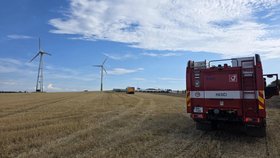 Pád větrné elektrárny na Přerovsku