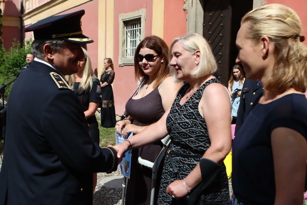 Projekt Přes bariéry s policií opět pomohl, tentokrát sedmnáctileté Dáše.