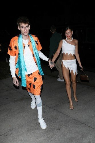 Presley Gerber a Lexi Wood byli na Halloween za Flinstoneovy