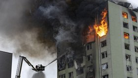 Výbuch a požár paneláku v Prešově.