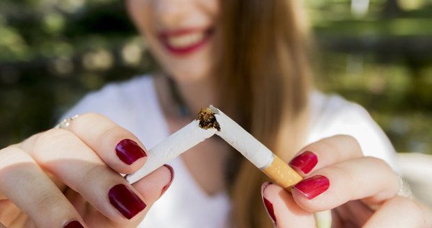 Kuřáků ubývá. Británie by mohla být za pár let úplně bez cigaret, tvrdí studie