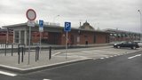 Řidiči, pozor! Část Šumavské ulice v Plzni u nádraží se zavře: Auta tu ohrožují chodce