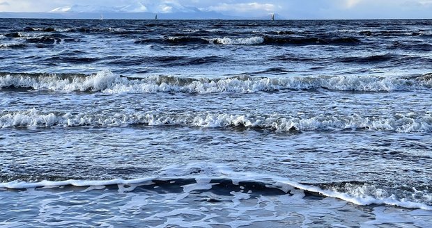Výhled z Prestwick Beach.