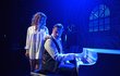 Hana Holišová a Petr Štěpán v muzikálu Pretty Woman: Scéna s klavírem