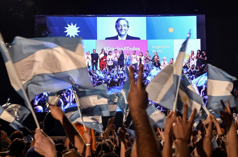 Argentinským prezidentem byl zvolen Albert Fernández (28. 10. 2019)