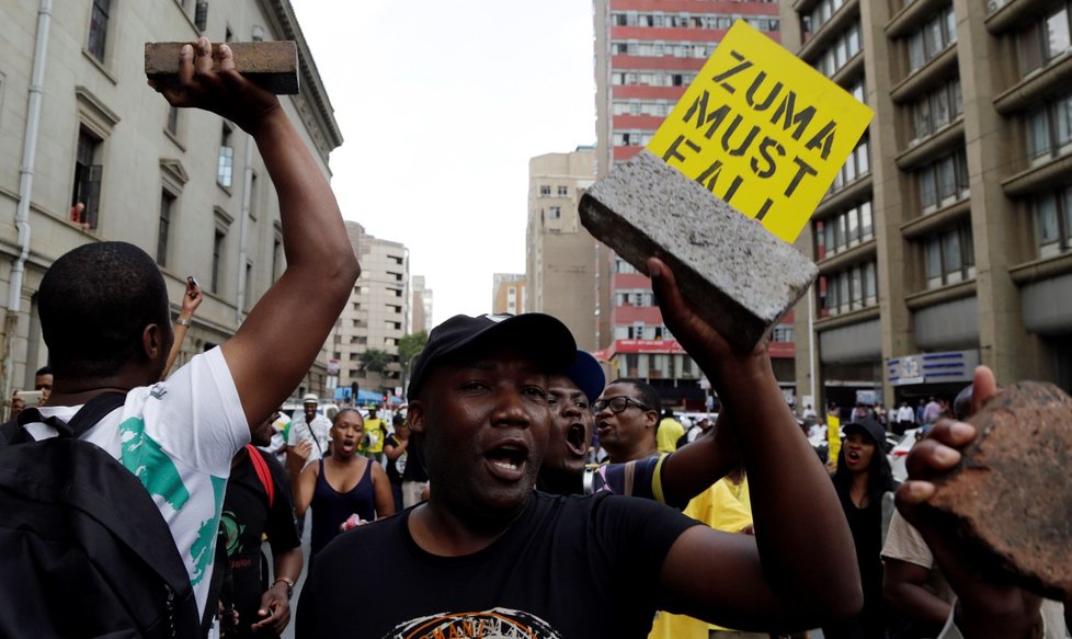 Protesty proti prezidentovi Zumovi v JAR