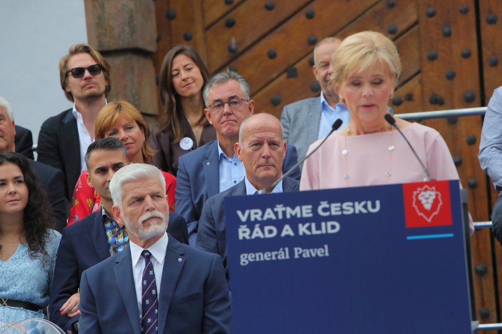 Zahájení prezidentské kampaně: Manželka generála Petra Pavla, Eva Pavlová (6.9.2022)
