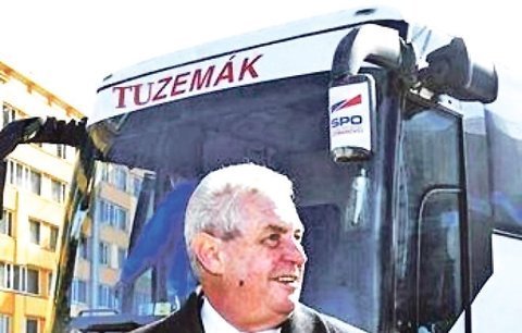 Autobus Zemák, s nímž Zeman opakovaně ve volebních kampaních objížděl Česko, překřtil autor obrázku v duchu alkoholické Zemanovy pověsti.