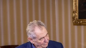 Prezident Miloš Zeman udeřil na BIS kvůli odposlechům