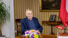 Prezident Miloš Zeman udeřil na BIS kvůli odposlechům