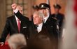 Prezident Miloš Zeman udělil Medaili Za zásluhy Janu Saudkovi (28. 10. 2019) Prezident Miloš Zeman udělil Medaili Za zásluhy Janu Saudkovi (28. 10. 2019)