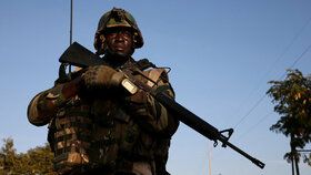 V Nigeru proběhl vojenský puč.