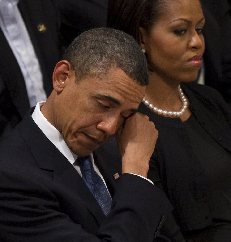 Americký prezident Obama s manželkou Michelle vyjádřili svou soustrast rodině.