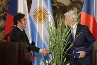 Pavel s Evou zahájí návštěvu Argentiny: Setkání s prezidentem „s motorovkou“ i Muzeum Holokaustu
