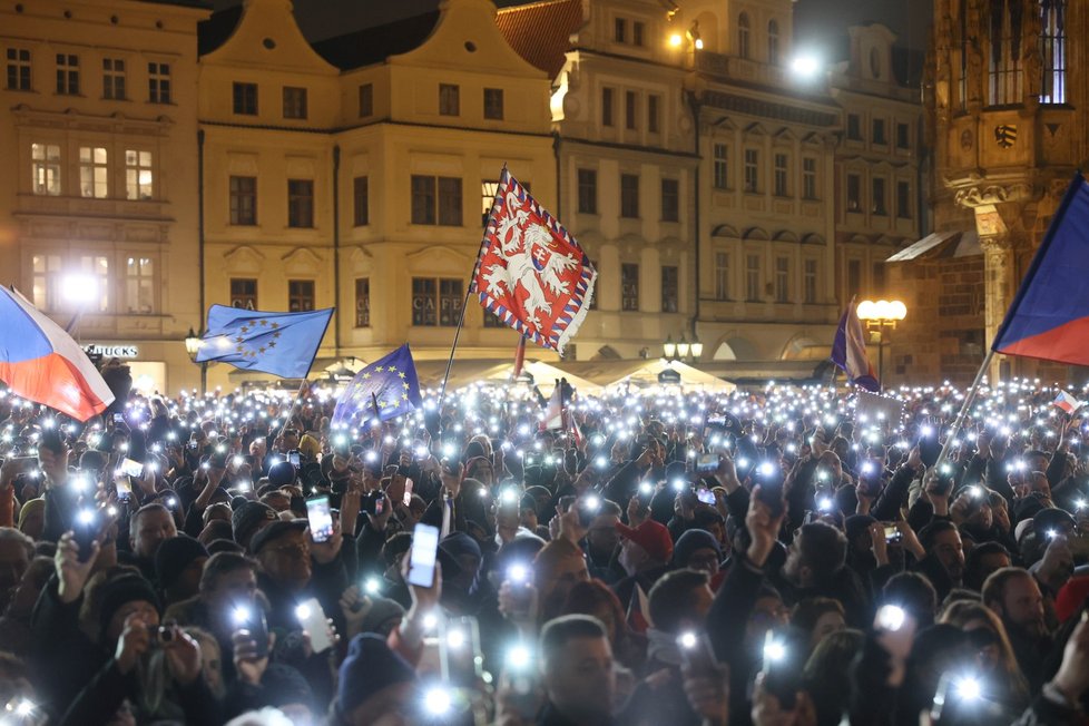 Prezidentské volby 2023: Setkání na podporu Petra Pavla na Staroměstském nám. (25.1.2023)