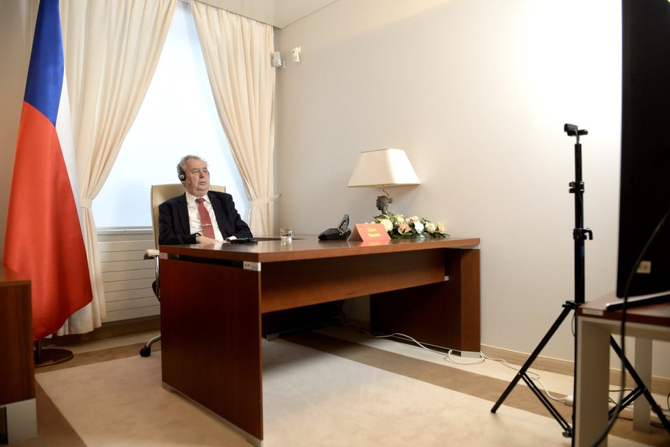 Prezident Miloš Zeman na videokonferenci s Čínou na severu Polska (9. 1. 2021)