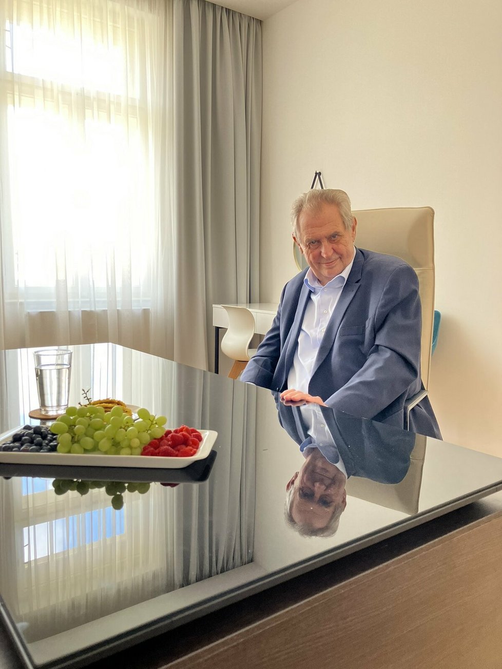 Prezident Miloš Zeman ve své kanceláři v Dejvicích (19.4.2023)