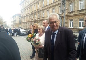 Prezident Miloš Zeman zahájil ve středu třídenní návštěvu Plzeňského kraje.