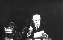 Sváteční projevy prezidentů. Přesně před 85 lety pronesl ten vůbec první T.G.Masaryk: Dřepy, voloviny, chlast i pěst
