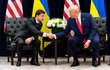 Prezidenti Volodymyr Zelenskyj a Donald Trump (25. 9. 2019). Prezidenti Volodymyr Zelenskyj a Donald Trump (25. 9. 2019).