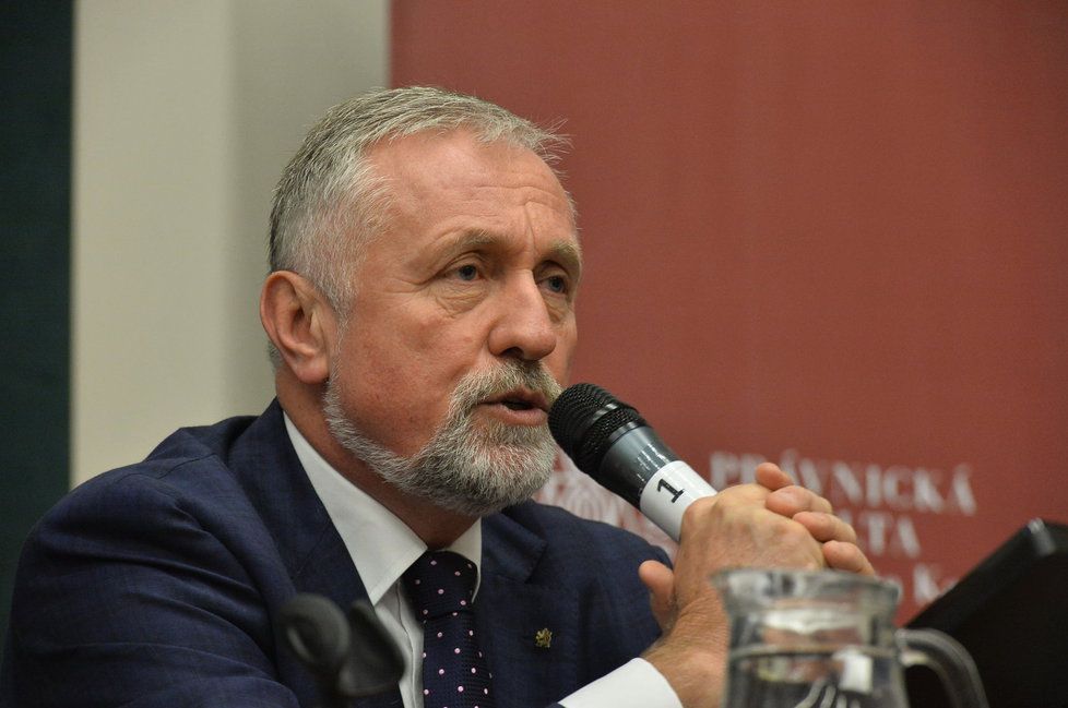 Debata prezidentských kandidátů na Právnické fakultě: Mirek Topolánek