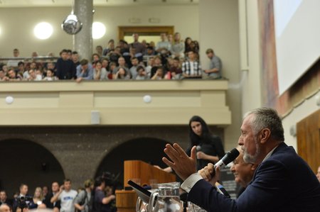 Debata prezidentských kandidátů na Právnické fakultě: Mirek Topolánek