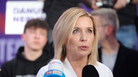 Prezidentské volby 2023: Danuše Nerudová během tiskové konference (14. 1. 2023)