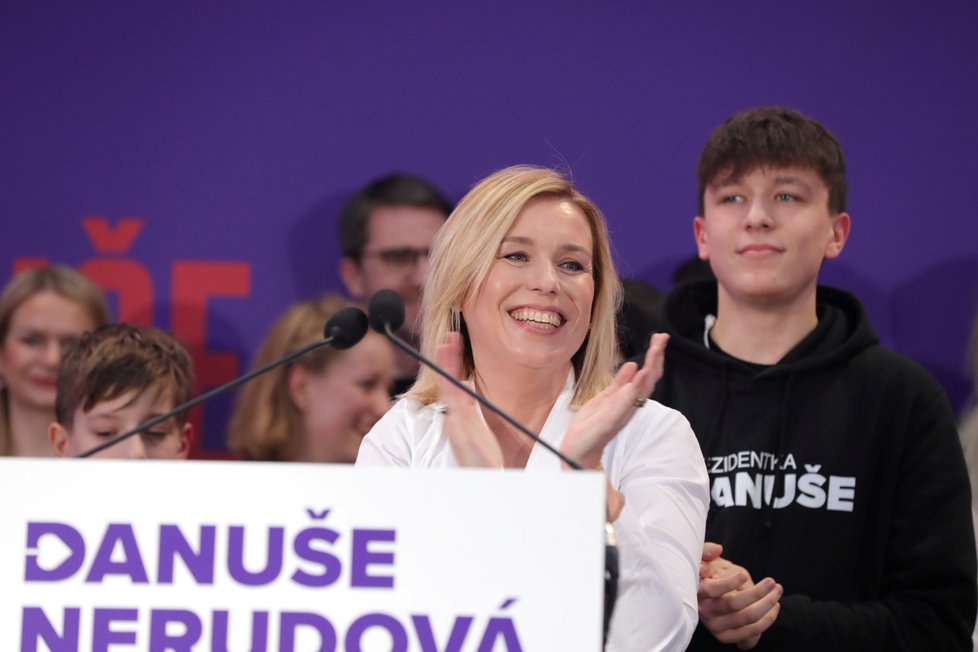 Prezidentské volby 2023: Danuše Nerudová ve svém volebního štábu (14. 1. 2023)